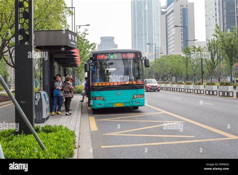 Suzhou Jiangsu China City Bus Stop And Bus Stock Photo Alamy