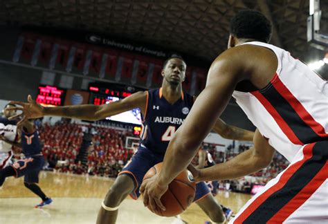 Photo Gallery Georgia Vs Auburn Men S Basketball Rbtv Redandblack