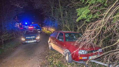 Polizei Großeinsatz in Diemelsee Rhenegge Verfolgungsjagd endet an