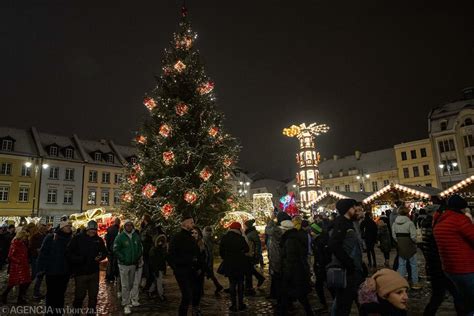 Święta Bożego Narodzenia w Łodzi i innych miastach Gdzie stoi