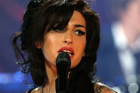 How did Amy Winehouse die? Heres what killed her.