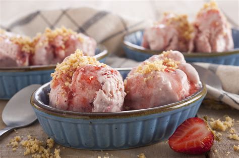 Receta casera de Helado de frutilla Recetas Nestlé