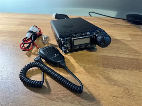 YAESU FT 857D AMATEUR Ham Radio All Mode Transceiver HF VHF UHF Separation Kit 497 19