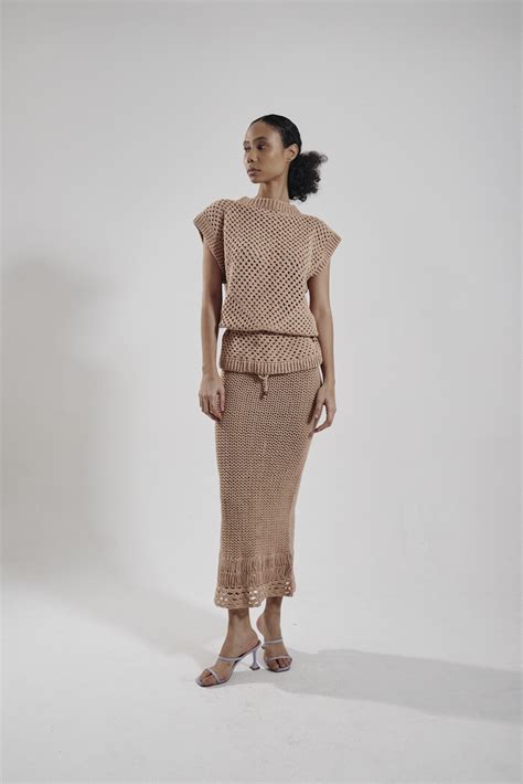 Saia Midi Nude em Crochê