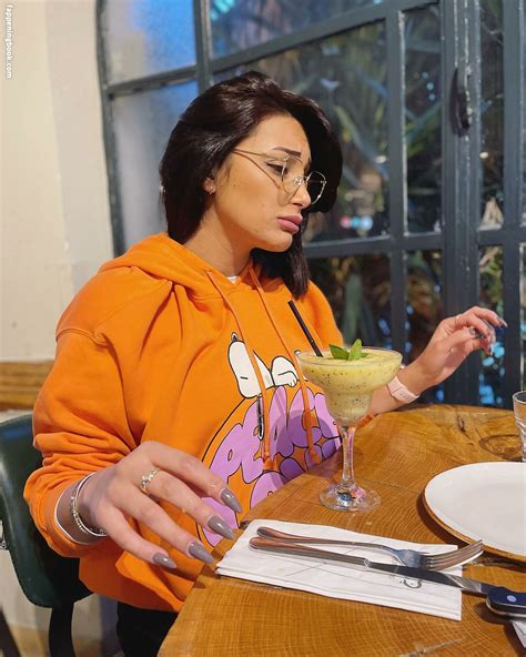 Chen Levi Chenlevi Nude OnlyFans Leaks Fappening FappeningBook