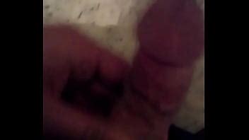 masturbarse en el baño XVIDEOS