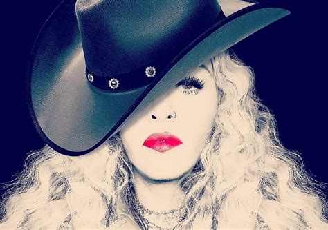 Pin By Mariette Ries On Madonna Madonna Celebrities Cowboy Hats