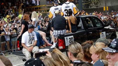 Pens 2017 Stanley Cup Parade Youtube