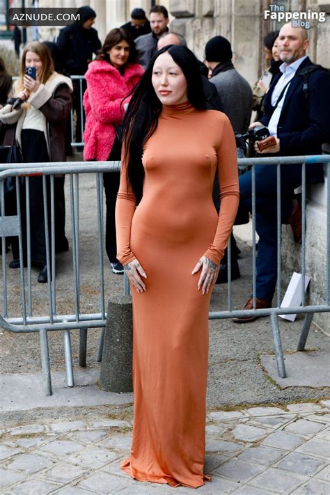 Noah Cyrus Sexy Shows Off Her Hot Pokies At The Stella Mccartney Fashion Show In Paris Aznude