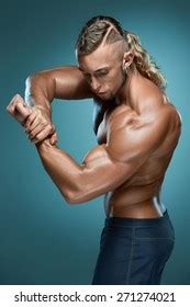 1 Hundred Athletic Sexy Male Body Builder Blonde Royalty Free Images Stock Photos Pictures