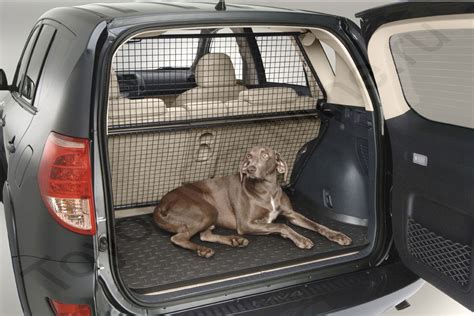 Интерьер багажника Тойота РАВ 4 (сетка, шторка и прочее)