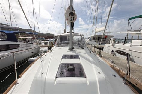 Cozmo Bareboat Charter In British Virgin Islands Sailing Monohulls Cabins