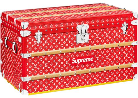 Louis Vuitton X Supreme Malle Courrier Trunk Monogram 90 Red