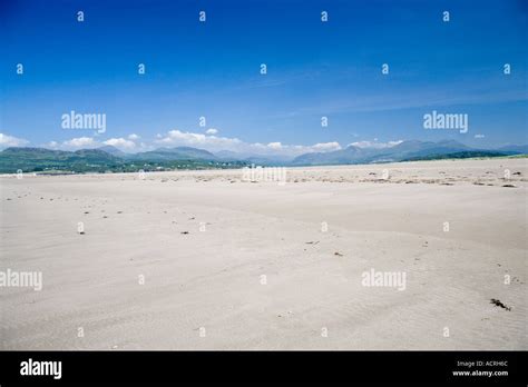 Harlech beach North Wales Stock Photo - Alamy