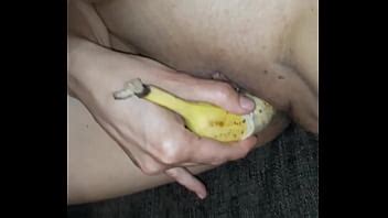 Un plátano una polla monstruosa y un d puta XVIDEOS