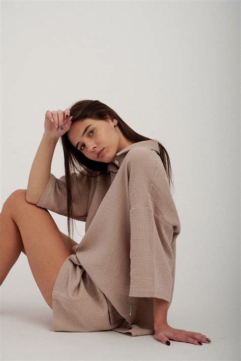 PIŻAMA MUŚLINOWA ZORANA NUDE Piżamy damskie i koszule nocne Pretilo pl