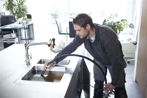 Débouchage évier lavabo Trucs et astuces pour déboucher un évier