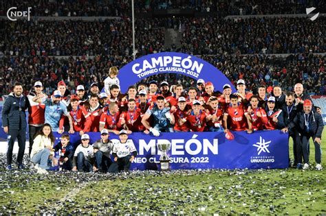 ¡nacional CampeÓn Del Torneo Clausura Club Nacional De Football