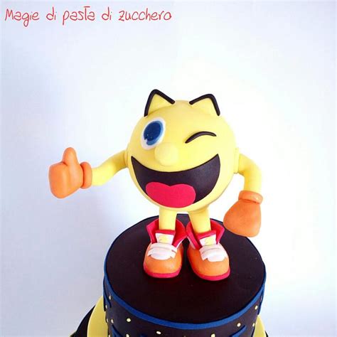 Pac Man Cake Cake By Mariana Frascella Cakesdecor