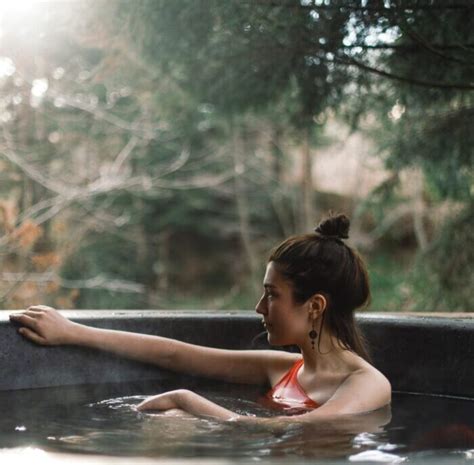 Hot Tub Health Benefits Ultimate Guide 2023 Neptune Hot Tubs