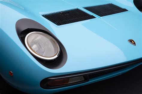 The Stunning Lamborghini Miura SV Turns 50