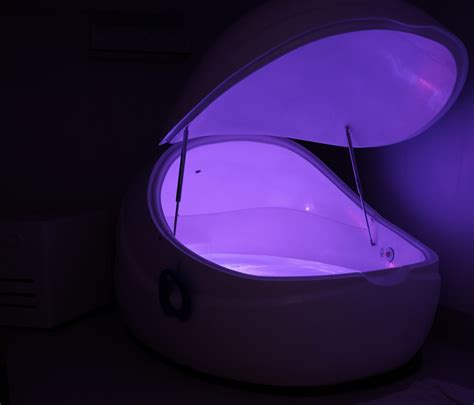 Sensory Deprivation Tanks Exploring The Benefits Of Floatation Therapy — Evolve Further