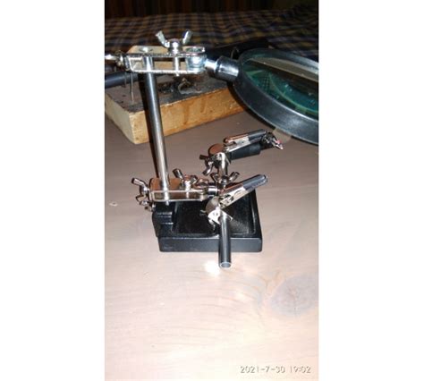 Держатель третья рука с лупой х3 ZD-10H REXANT 12-0254 - выгодная цена ...