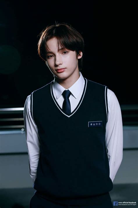 Txt Hueningkai Run Away Mv Photo Sketch The Dream Kai K Pop Korean