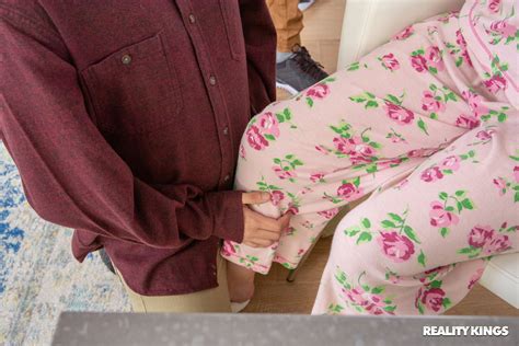 Brittany Andrews Humpers Infestation 0073 Porn Pic