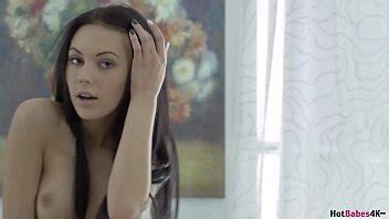 Impresionante masturbándose en su dormitorio XVIDEOS