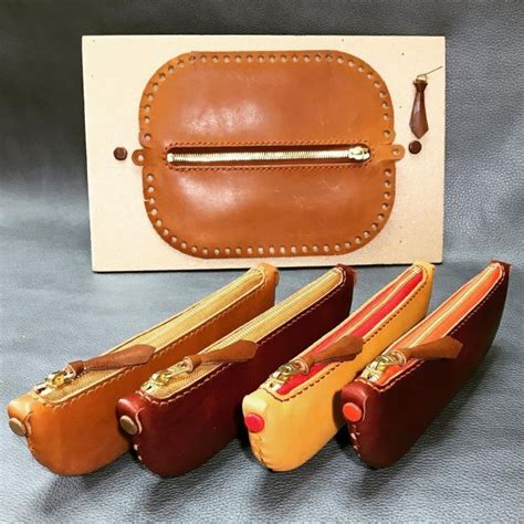 изделия из кожи, цветы | Leather bags handmade, Leather bag tutorial ...