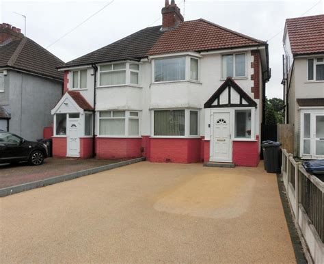 Horse Shoes Lane Sheldon Birmingham 3 Bed Semi Detached House £215000