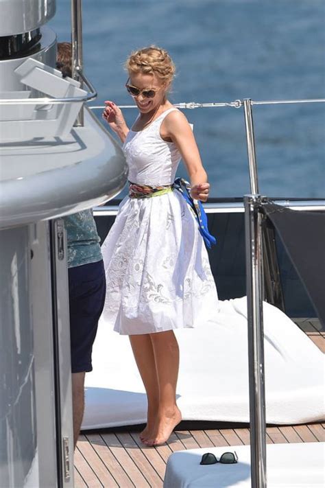 What To Wear On A Yacht A Simple Style Guide Wassup Mate