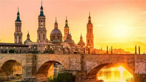 1920x1080 Basílica de la Catedral de Nuestra Señora del Pilar al Sunset