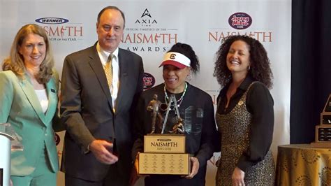 Dawn Staley wins 2024 Naismith Coach of the Year Award | wltx.com