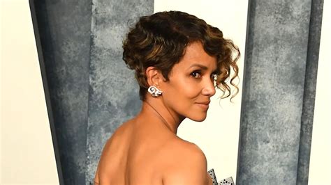 Halle Berry Poses Naked For Shower Selfies That Cause A Stir Artofit
