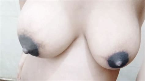 Indian Desi Bhabhi Ne Apne Big Boobs Ko Dabaaya Fingering Porn Feat Cutiepien Xhamster