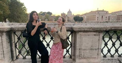 Roma Tour Serale A Piedi Con Cocktail E Guida Locale Getyourguide