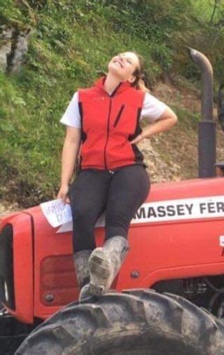 Pika Mikelj Pika Mikelj Pikacheekss Nude Onlyfans Nudostar Tv