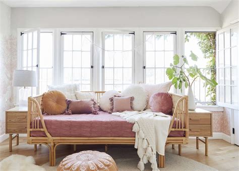 daybed    couch style secrets furniture peek