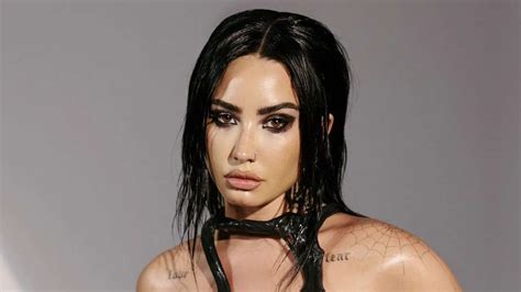 Demi Lovato A Trajetória Marcante Da Atriz E Cantora Que Conquistou Uma Geração