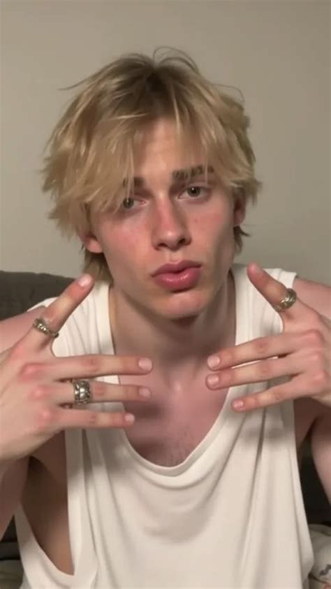 Pin By Chris Pham On Light Blonde In Men Blonde Hair Short Blonde Hair Dirty Blonde Hair