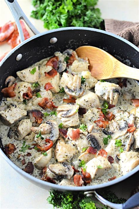 Keto Ranch Mushroom and Chicken Skillet - Ready In 30 Minutes