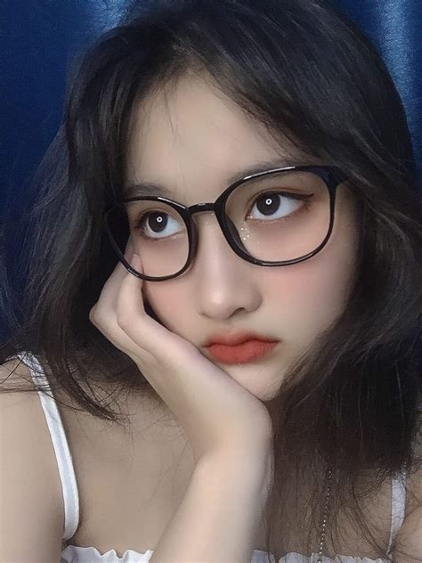 Chân dung nàng hot teen Hà Thành sở hữu đôi mắt to tròn dễ thương khiến netizen đứng ngồi