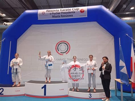 Emilia Pikor Na Podium Resovia Karate Cup Skafander