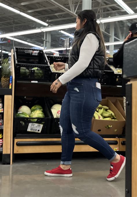 Thick Booty On Milf Latina Tight Jeans Forum