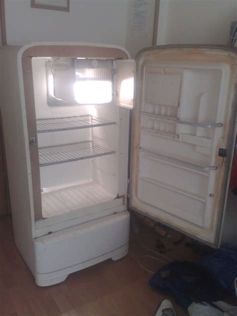 Продам: Продам срочно холодильник Днепр 3 - Купить: Продам срочно ...