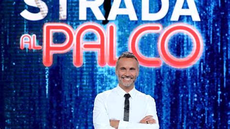 Dalla Strada Al Palco Questa Sera La Finale Scaletta E Ospiti