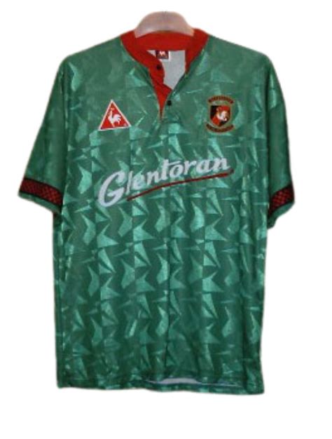 Glentoran FC 1997-98 Kits