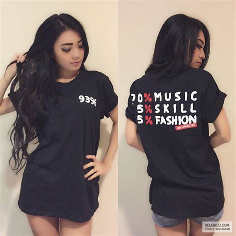 Tika Kaunang Seksi Pakai Bikini Pixie